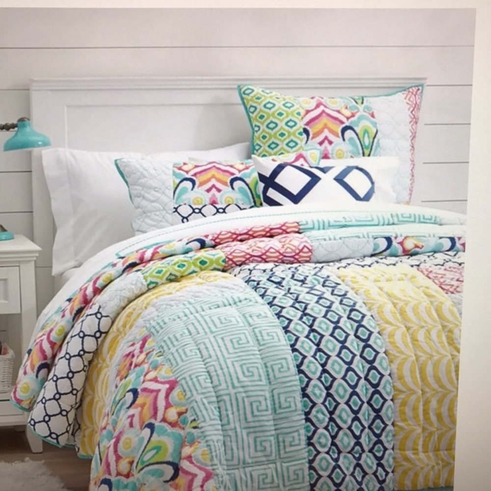 Pottery barn teen bedding set full